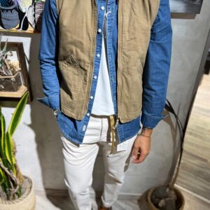 Gilet in canvas sabbia