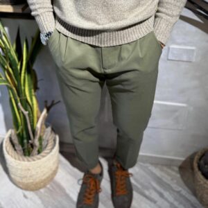 Pantalone tessuto tecnico verde con laccio intero